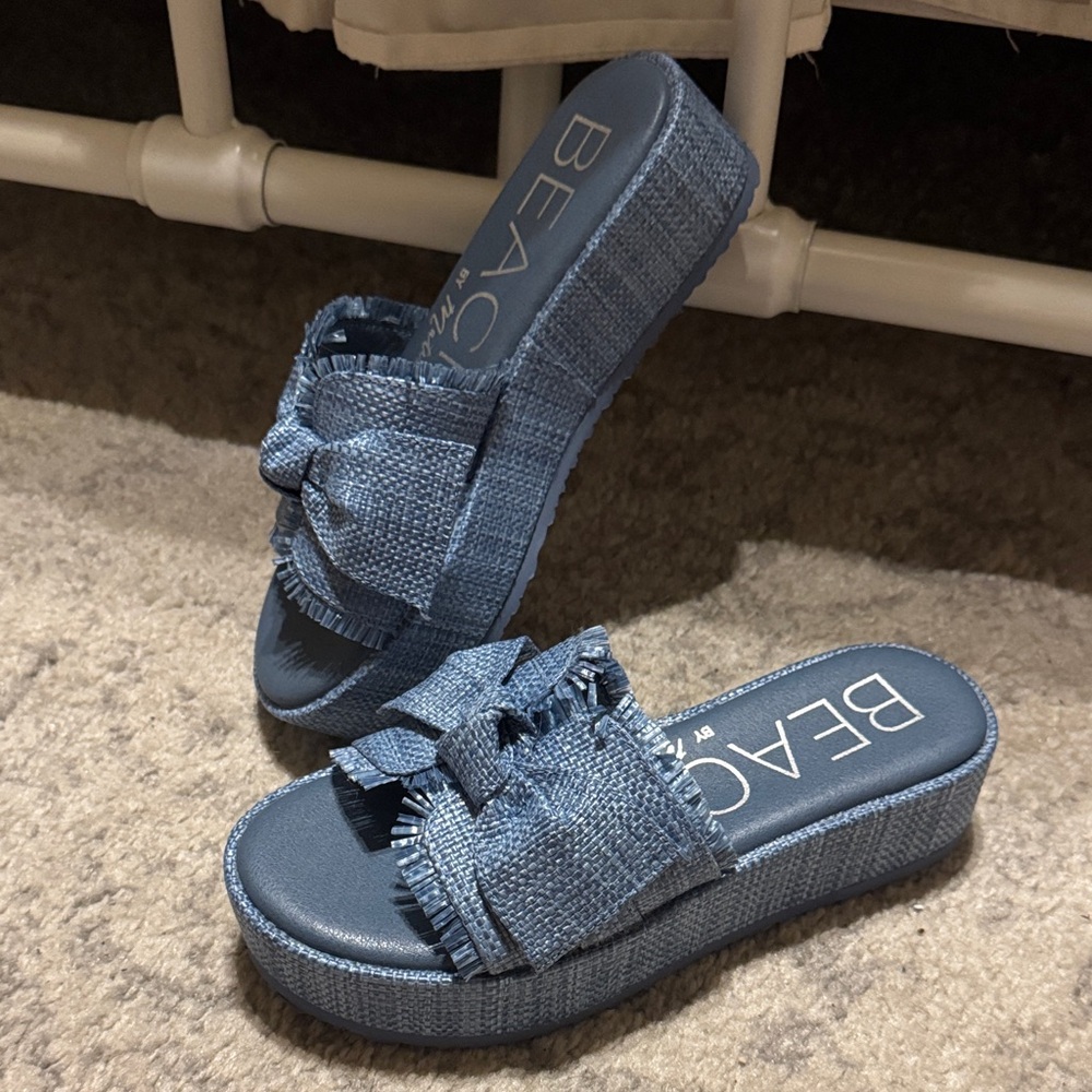 Matisse Blue Textured Slide Sandals